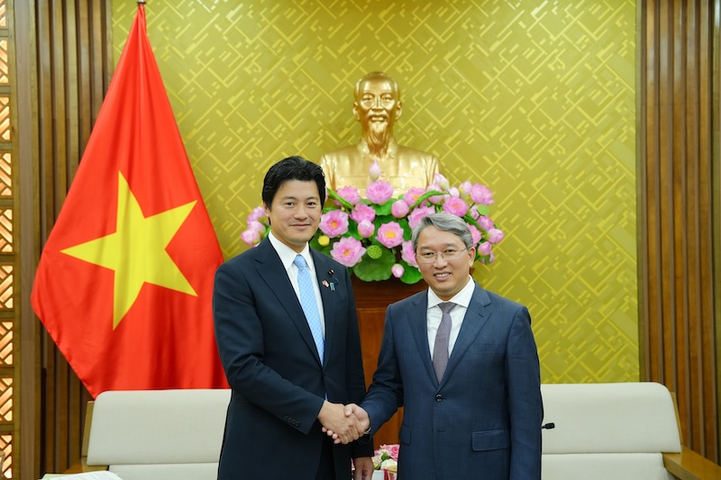 Bộ trưởng tiếp Thứ trưởng Mitani Hidehiro và Đoàn công tác của Bộ Tư pháp Nhật Bản